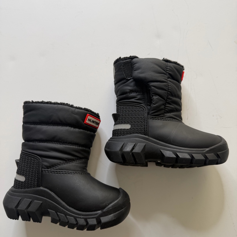 Hunter Kids Black Puffer Snow Boots